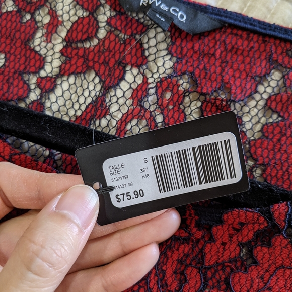 RW&Co. Lace sweater - Picture 5 of 5